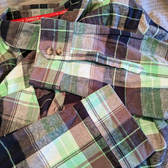 Canada Weathergear, Women's Button-Down, 2 Pockets, Plaid, Green/Black, Size XL - Picture 8 of 8